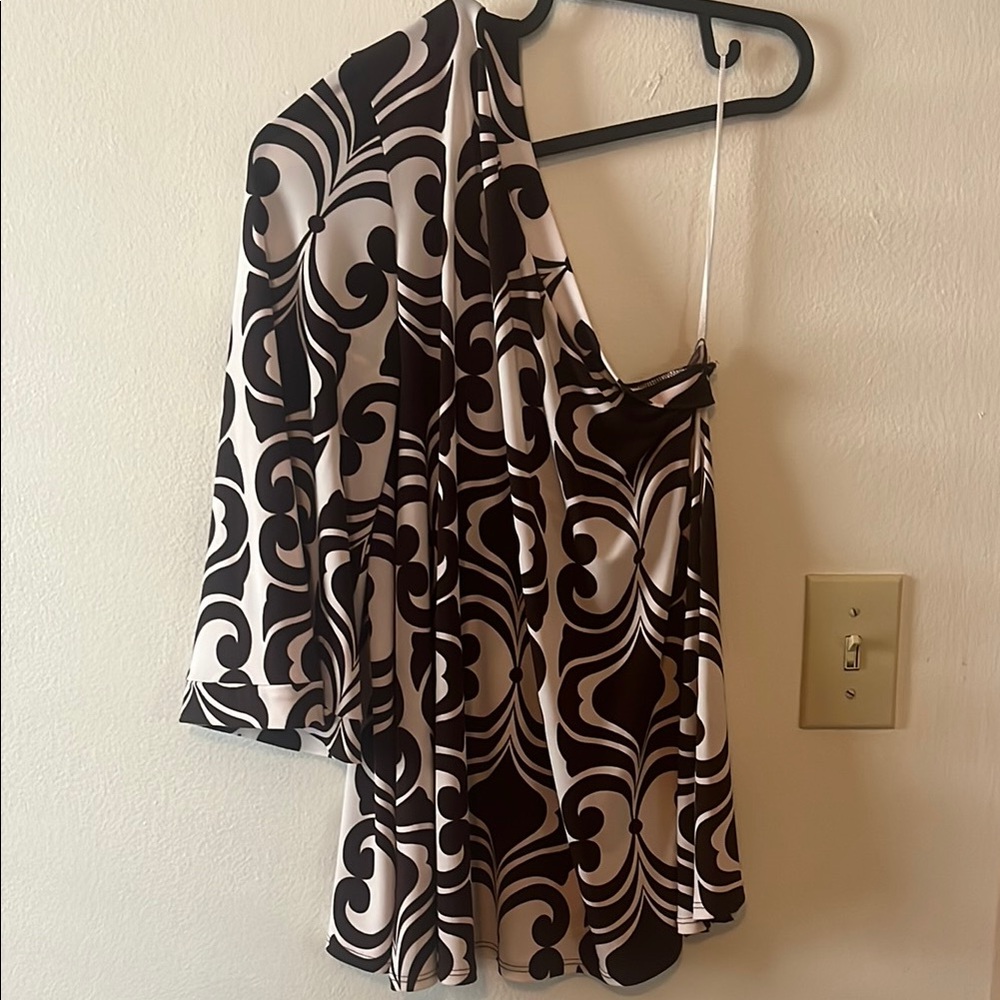 Stylish Black and White One-Shoulder Top